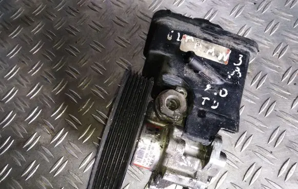 BMW 3 E46 Power steering pump 6757575 7692974519