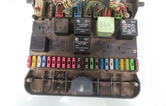 Skoda Felicia II Fuse box set 6U0937025D