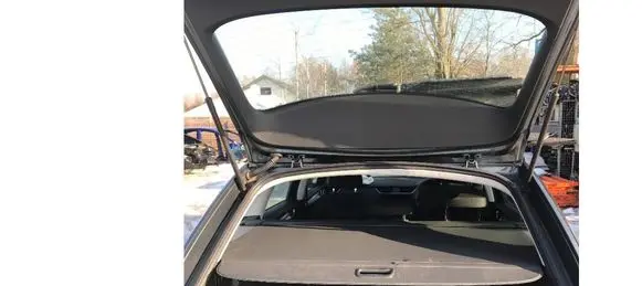 Skoda Octavia Mk3 (5E) Tailgate strut 