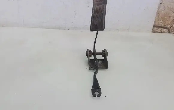 Jeep Grand Cherokee (WJ) Accelerator throttle pedal