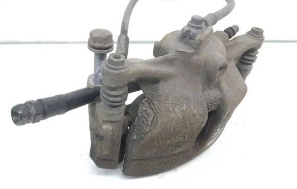 Volkswagen Tiguan Front brake caliper 5Q0615115A