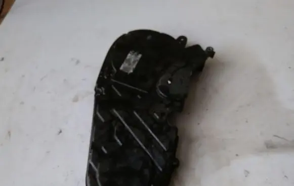 Opel Zafira C Timing belt guard (cover) 55577224