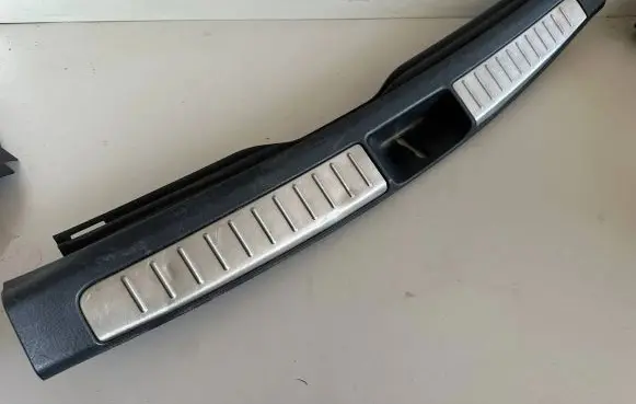 Toyota Avensis T250 Trunk/boot sill cover protection 5838705090