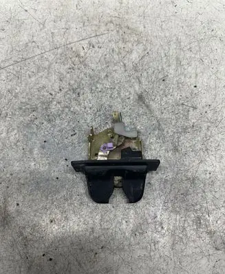 Honda Prelude Tailgate/trunk/boot lock/catch/latch