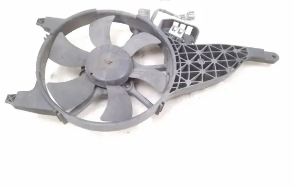 Nissan Pathfinder R51 Radiator cooling fan shroud