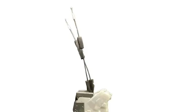 Honda CR-V Front door lock
