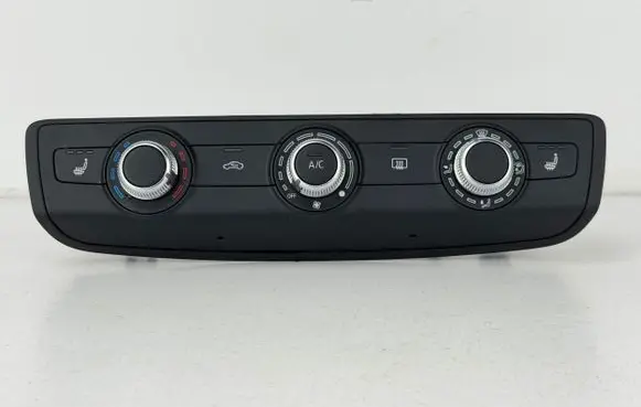 Audi A1 Climate control unit 83A820047J