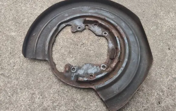 Chrysler 300M Rear brake disc plate dust cover