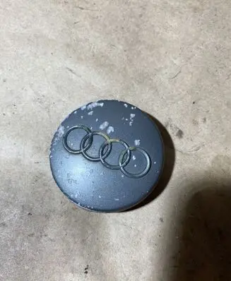 Audi A6 S6 C5 4B Original wheel cap 4B0601170