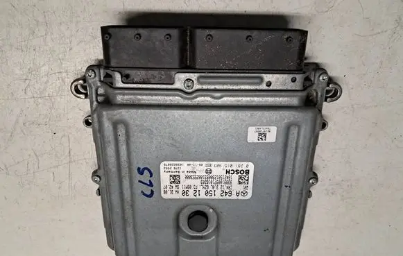 Mercedes-Benz CLS C219 Engine control unit/module A6421501230 1039S28879 9399100971016203