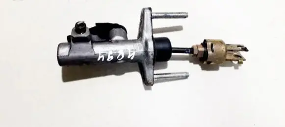 Toyota RAV 4 (XA20) Clutch master cylinder