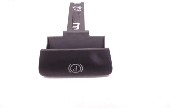 Volvo XC90 Hand brake release handle 8683963 D62