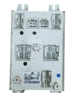 Jeep Grand Cherokee Comfort/convenience module P68354769AE 68354769AE