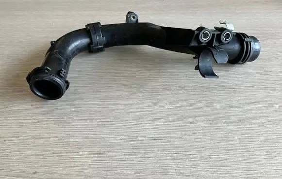 Mercedes-Benz C W205 Engine coolant pipe/hose PA66GF30