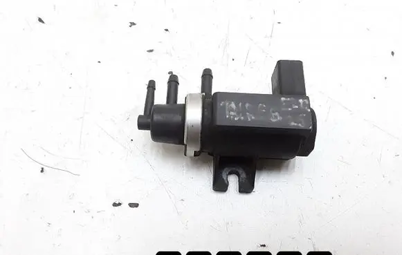 Volkswagen Touareg I Turbo solenoid valve 2500tdi1j0906627