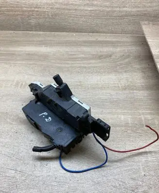 Citroen C4 I Front door lock 24094158 24099816 RIGHTSIDE