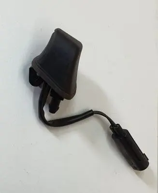 Windshield washer spray nozzle