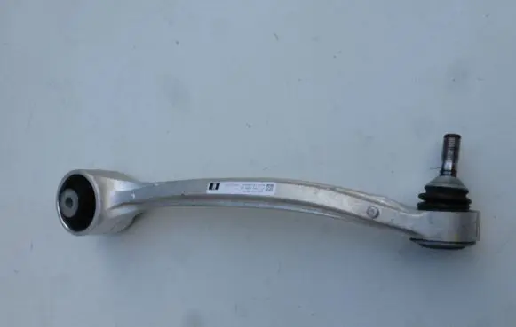 Tesla Model S Front control arm 104157000A