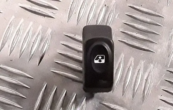Renault Kangoo I Electric window control switch