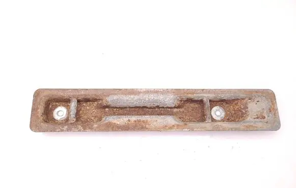 Volkswagen II LT Rear seat guide rail 80500390