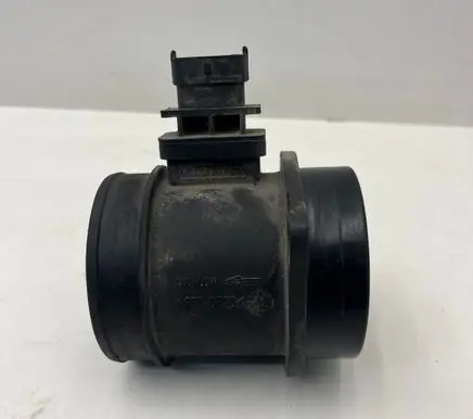 Volvo V70 Mass air flow meter 30677999 3894960