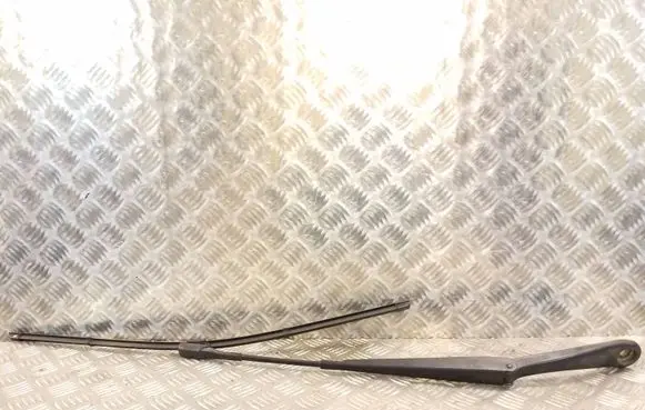 Mercedes-Benz B W246 W242 Front wiper blade arm A2468201800