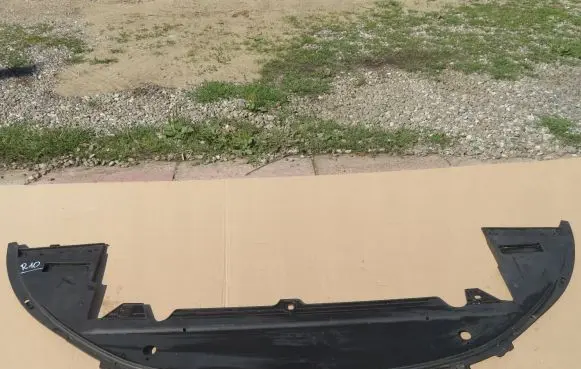 Volvo V70 Front bumper skid plate/under tray 30655172