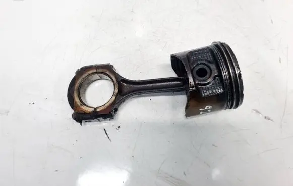 Renault Scenic I Piston with connecting rod