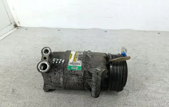 Opel Zafira B Air conditioning (A/C) compressor (pump) 13124752DELPHI