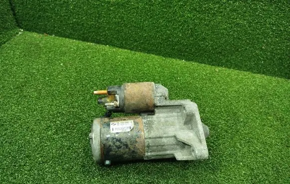 Renault Trafic III (X82) Starter motor 233003248R M000T39372