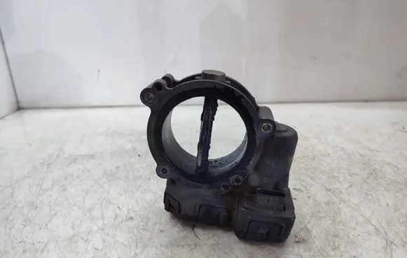 Infiniti Q50 Throttle valve A6510900470