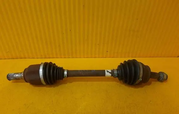 Fiat 500L Front driveshaft