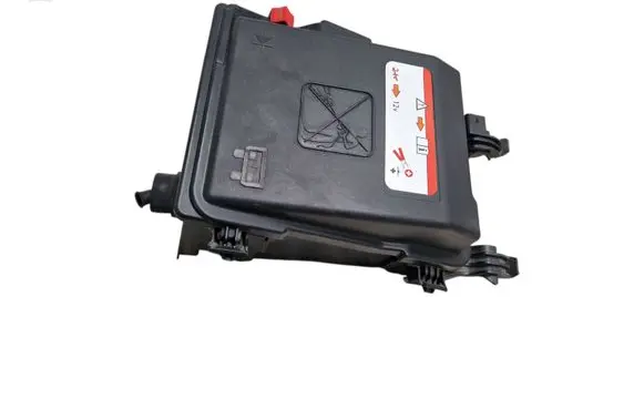 Citroen C4 II Picasso Fuse box set 9804681780