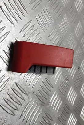 Engine bonnet (hood) release handle