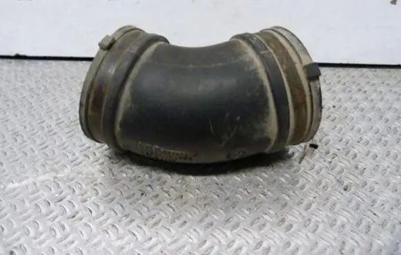 Opel Zafira B Air intake hose/pipe 55353873