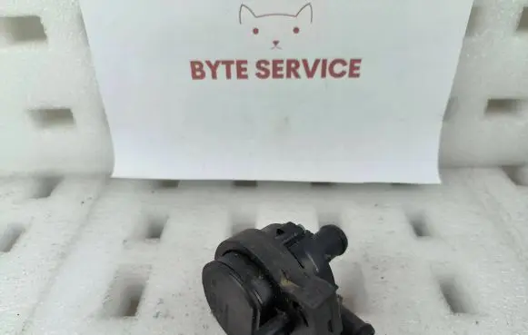 Volkswagen Amarok Water pump 2H6965567