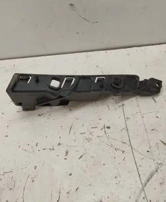 Audi A6 C7 Front bumper mounting bracket 4G0807284