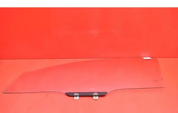 Honda Civic Front door window glass four-door