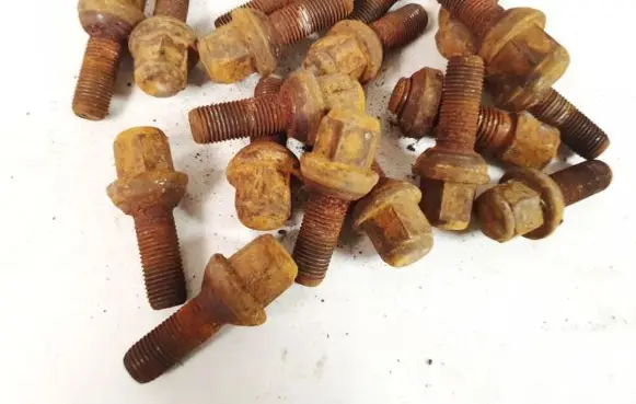 Volkswagen II LT Nuts/bolts 