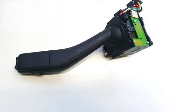 Volkswagen Golf VI Indicator stalk 1008500005