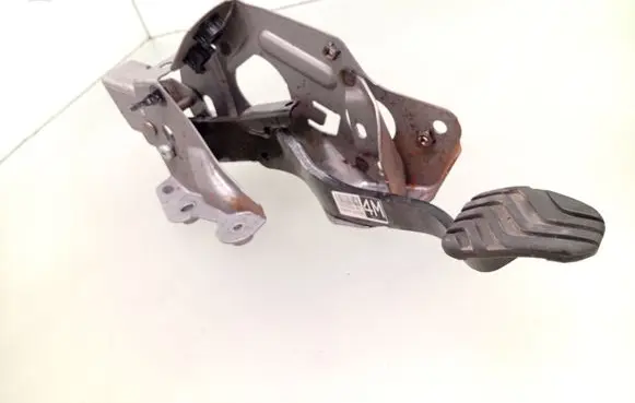 Renault Kadjar Brake pedal 465014EA2B