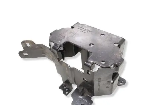 Peugeot 2008 II Other engine bay part 9826651580
