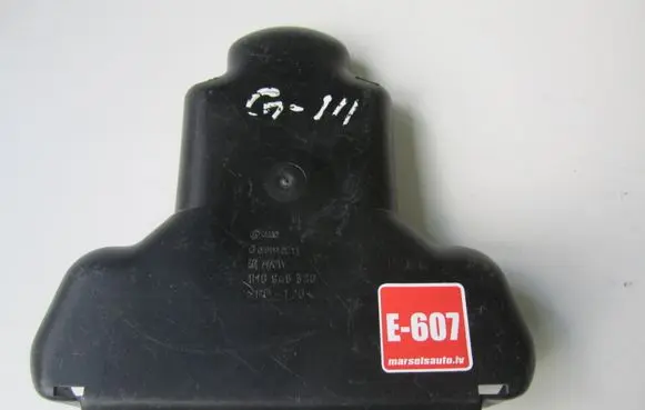 Volkswagen Golf III Tail light bulb cover holder 1H6945520