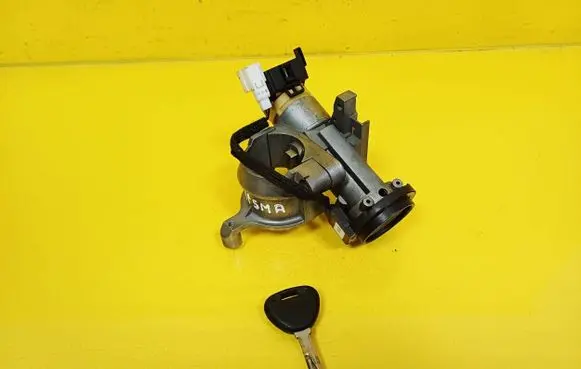 Mitsubishi Carisma Ignition lock
