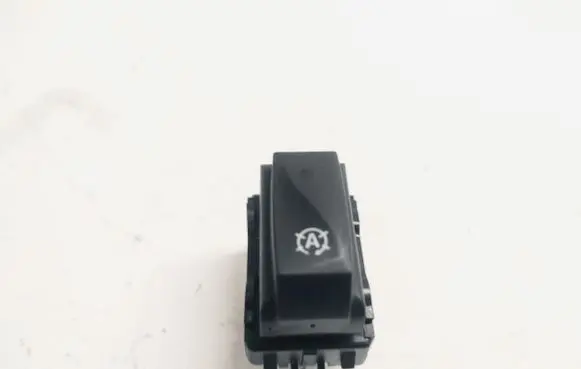 Renault Clio IV Engine start stop button switch 