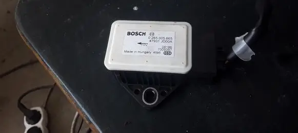 Nissan Qashqai ESP acceleration yaw rate sensor 47931JD00A