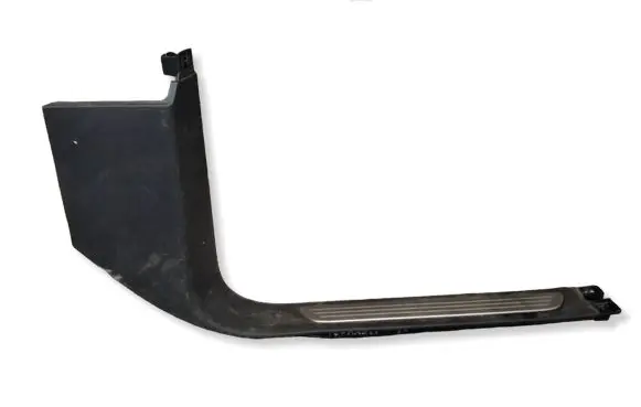 Volkswagen Touareg II (C) pillar trim A053629