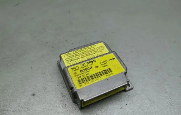 Mitsubishi Carisma Airbag control unit/module 0285001290 MR913791