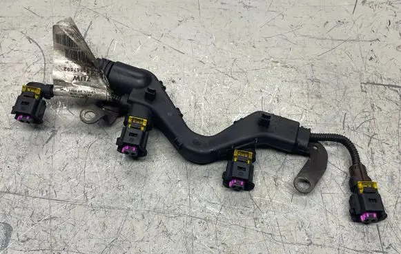 Opel Insignia A Fuel injector wires 55567592