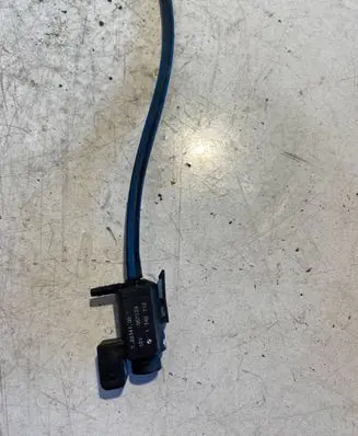 BMW 7 E65 E66 Turbo solenoid valve 72234100 1742712 05T024
